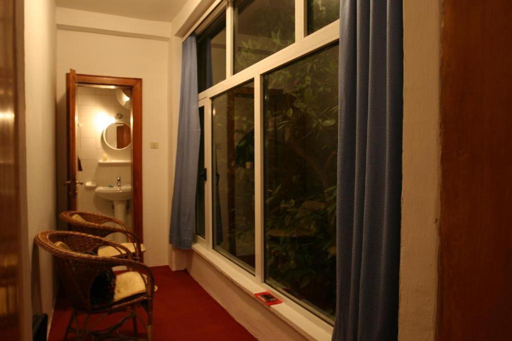 Guesthouse Pension Andrea Tirana Esterno foto