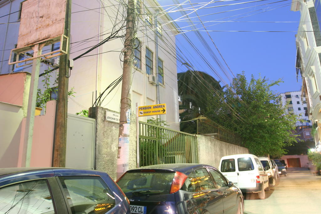 Guesthouse Pension Andrea Tirana Esterno foto