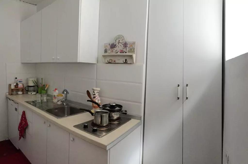 Guesthouse Pension Andrea Tirana Esterno foto